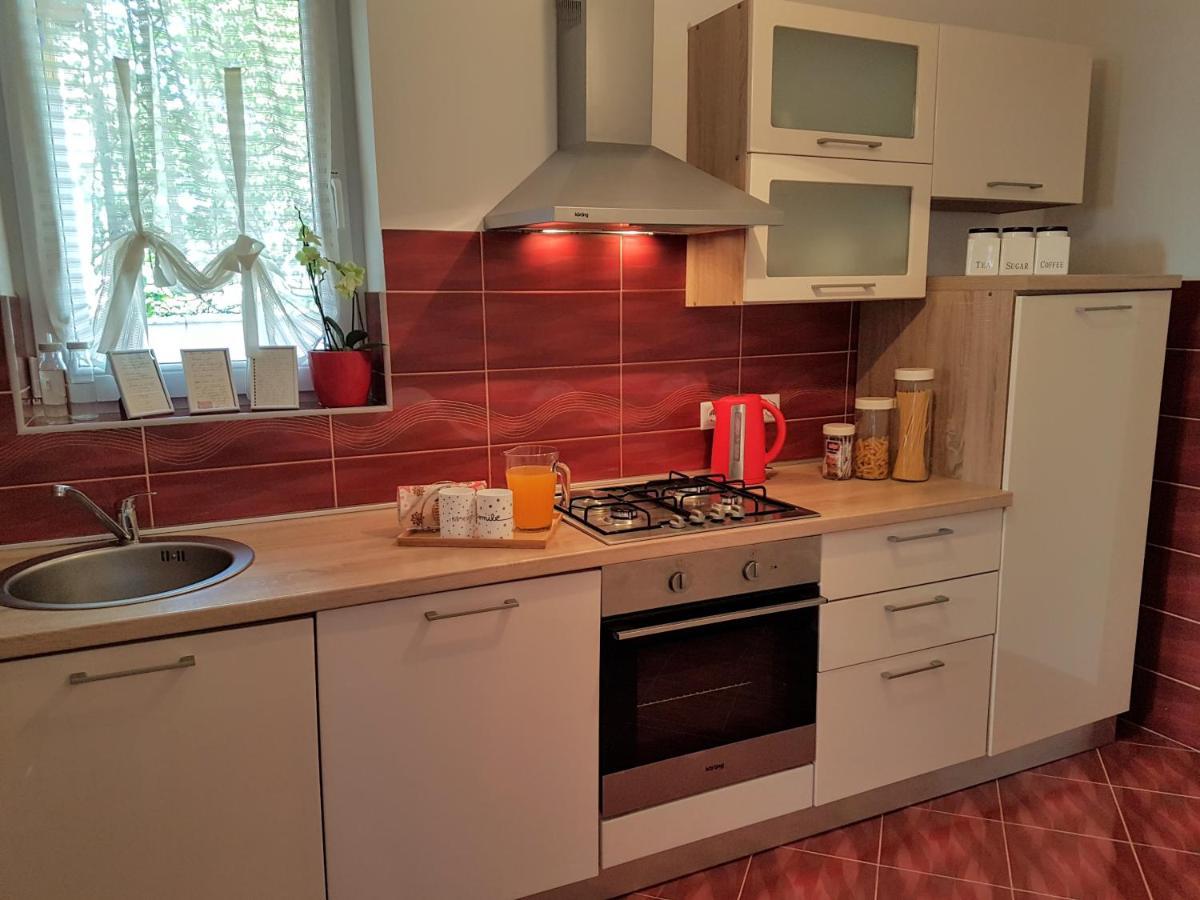 Apartment Marin Ogulin Exteriör bild