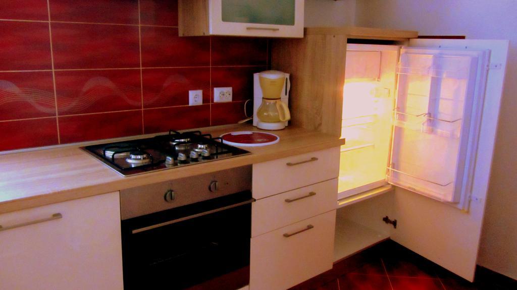 Apartment Marin Ogulin Exteriör bild