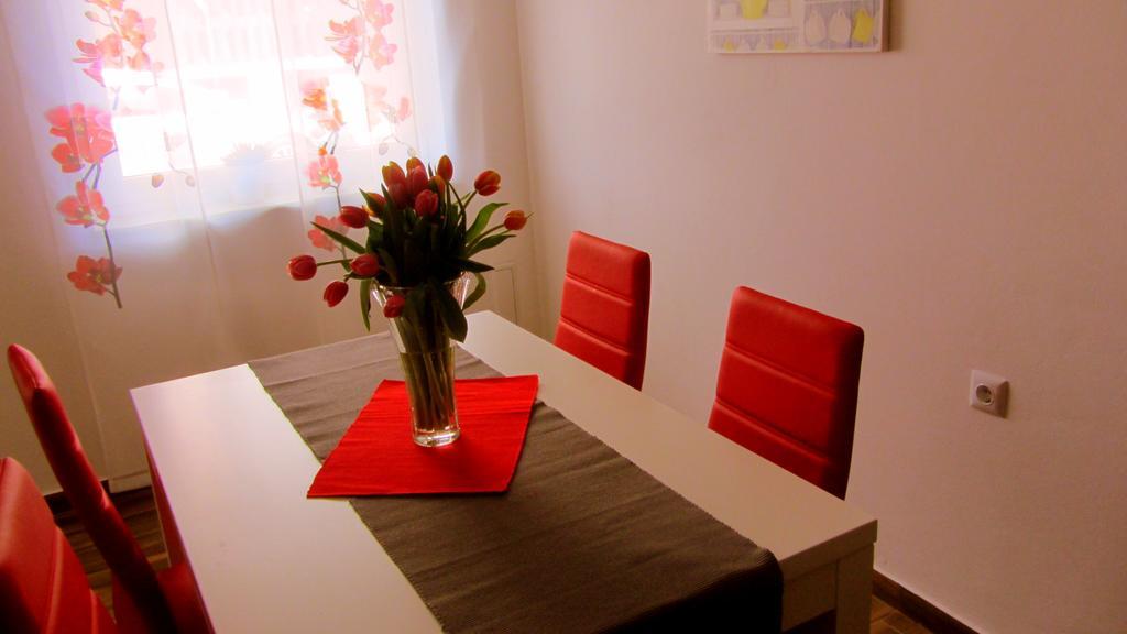 Apartment Marin Ogulin Exteriör bild